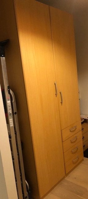 Armoire 100 l x 60 profondeur x 225 cm de hauteur : 50 €, Enlèvement, Utilisé
