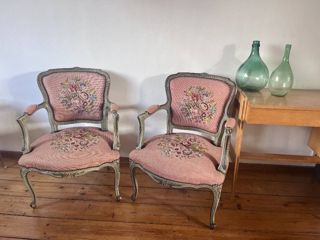 2 Louis XV stoelen, Antiek en Kunst, Ophalen