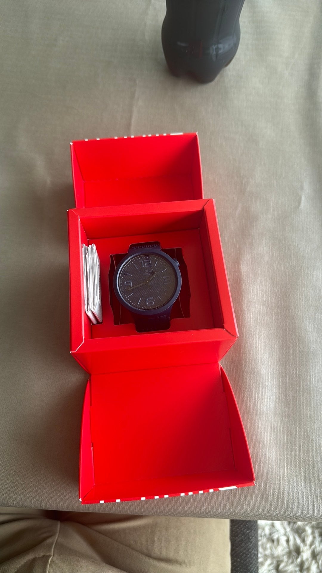 Swatch BB Bleu marine, Bijoux, Sacs & Beauté, Montres | Hommes, Enlèvement, Comme neuf, Swatch