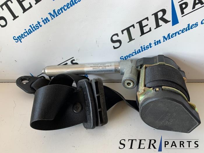 Ceinture de sécurité avant gauche d'un Mercedes SLK, Autos : Pièces & Accessoires, Habitacle & Garnissage, Mercedes-Benz, Utilisé