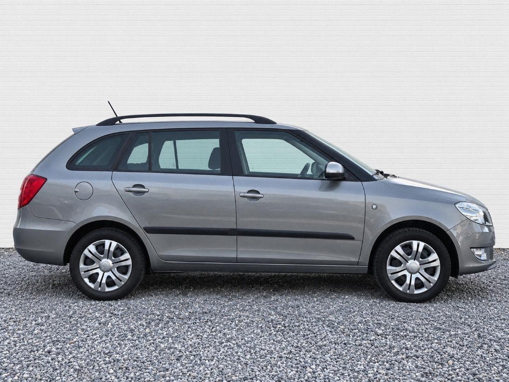 Skoda Fabia SW 1.2i Ambition * 37000km! * AIRCO * PDC *, Autos, Achat, Entreprise, Boîte manuelle, Noir