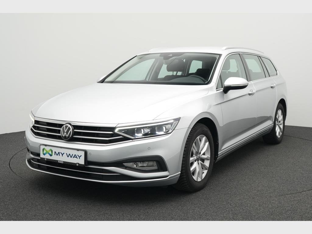 Volkswagen Passat Variant Passat SW 2.0 TDi SCR Style Busine, Auto's, Volkswagen, Automaat, Navigatiesysteem, 129 g/km, https://public.car-pass.be/vhr/db7fe293-3dea-4289-9462-a269865b79b7