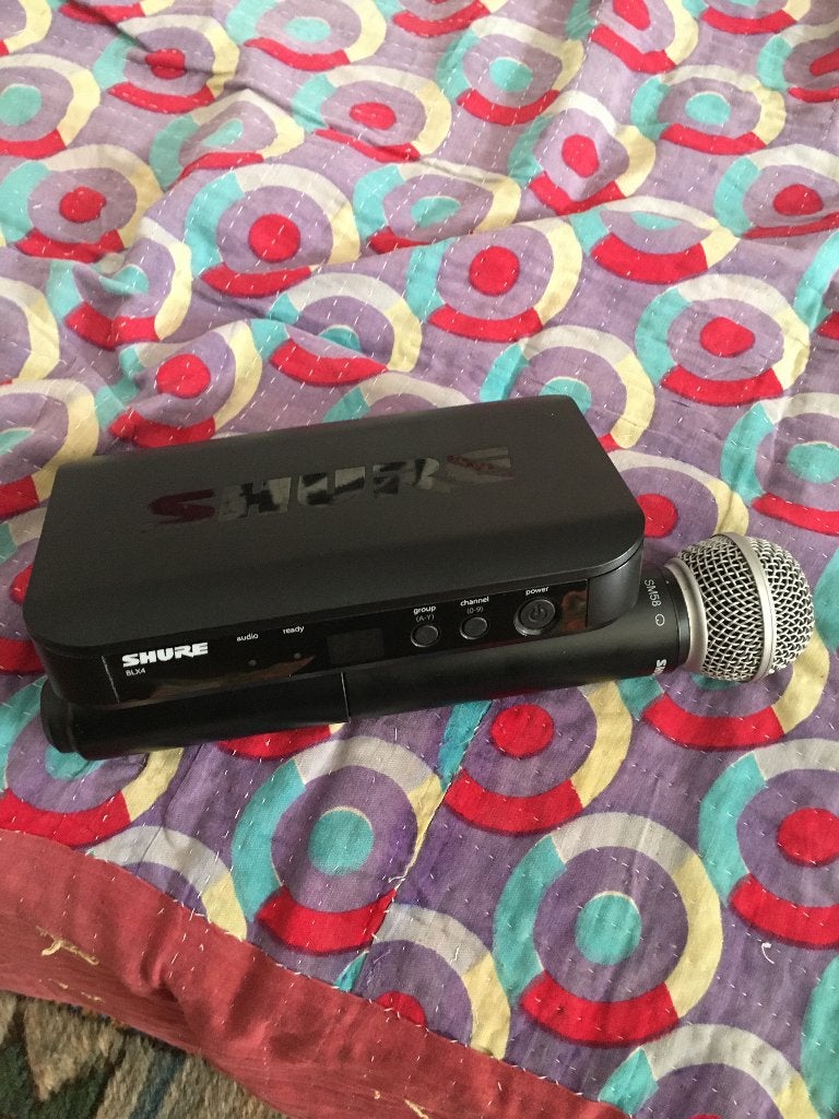 MIC SHURE BLX4, Musique & Instruments, Enlèvement ou Envoi, Comme neuf, Micro chant, Sans fil