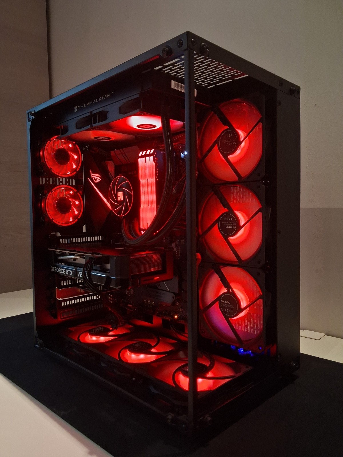 PC de jeu puissant - i7 | 32 Go de RAM RGB | RTX 5060 Ti (8, 32 GB, Custom Build, Comme neuf, Gaming