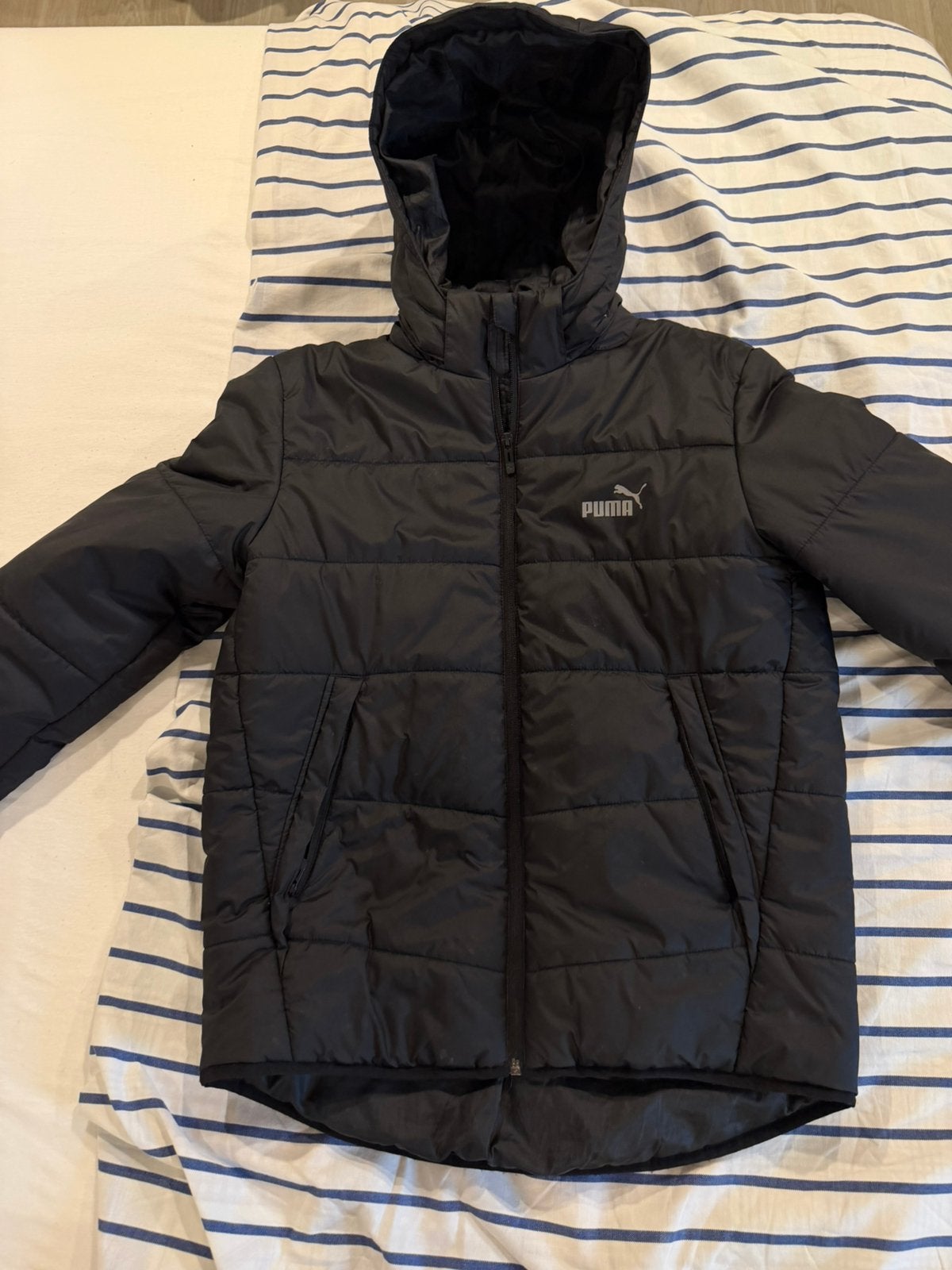 jas puma met kap, Kinderen en Baby's, Kinderkleding | Maat 176, Ophalen, Gebruikt, Jongen, Jas