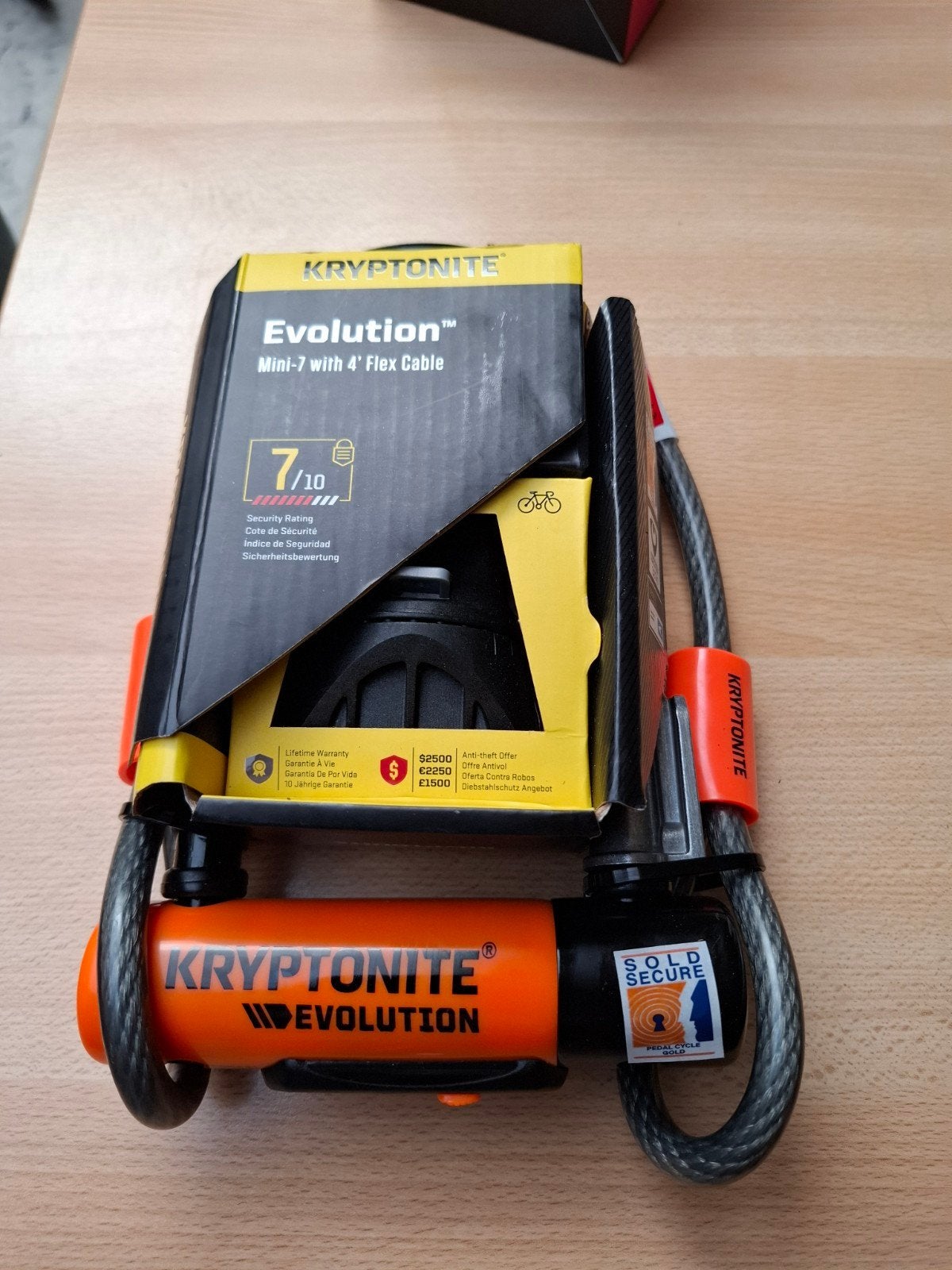 Nieuw fietsslot ,nog in verpakking, Vélos & Vélomoteurs, Accessoires vélo | Cadenas de vélo, Enlèvement