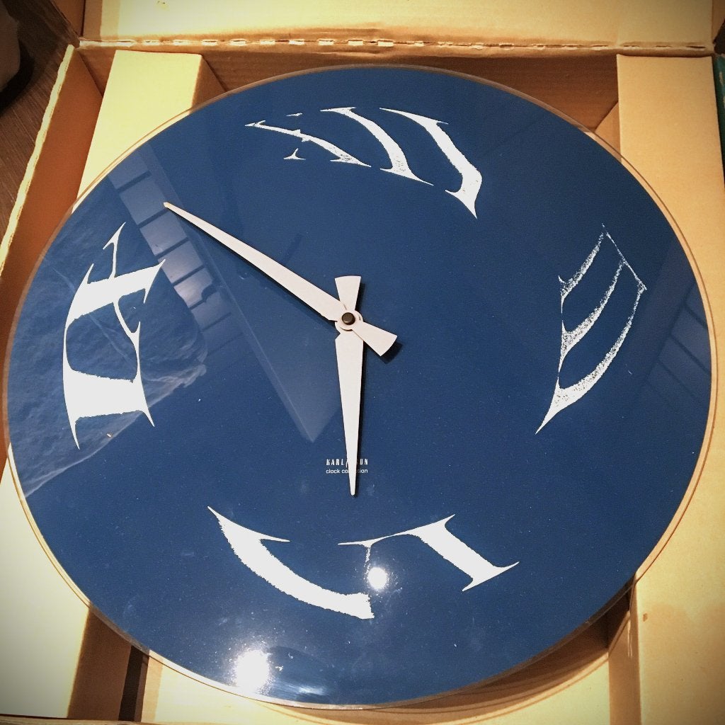 Karlsson analoge klok nieuw, Huis en Inrichting, Woonaccessoires | Klokken, Ophalen of Verzenden, Nieuw, Karlsson, Blauw