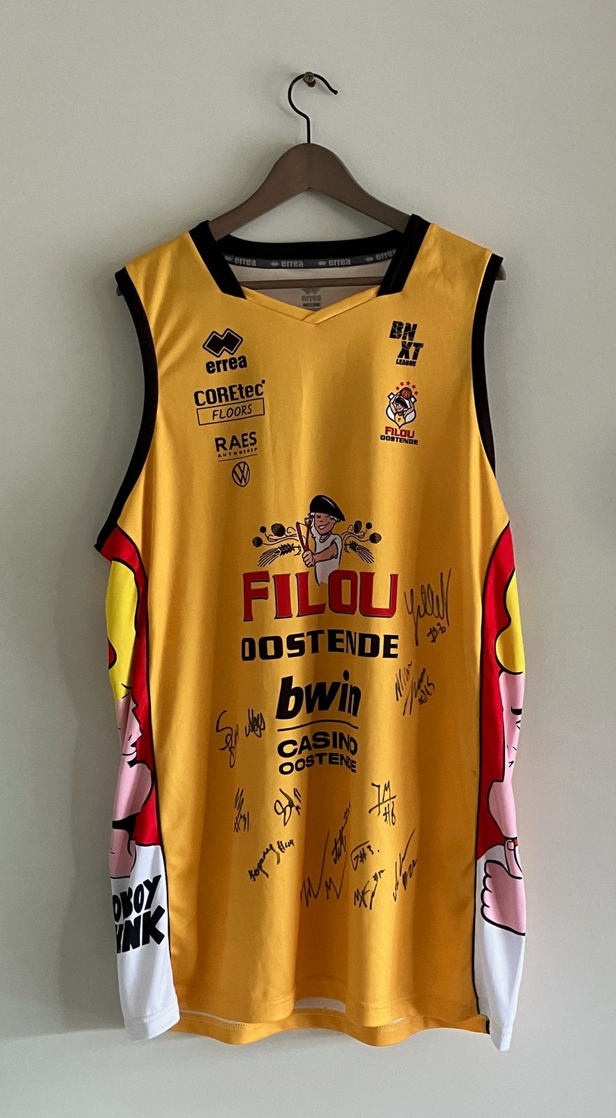 Gesigneerd shirt BC Filou Oostende, Sport en Fitness, Ophalen of Verzenden, Nieuw, Kleding