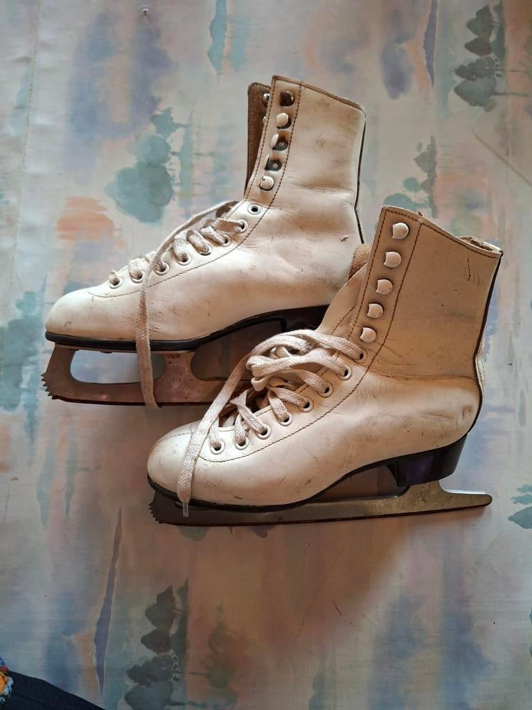 Schaatsen wit, maat 35, Sport en Fitness, Schaatsen, Ophalen, Gebruikt, Kunstschaatsen, Overige merken