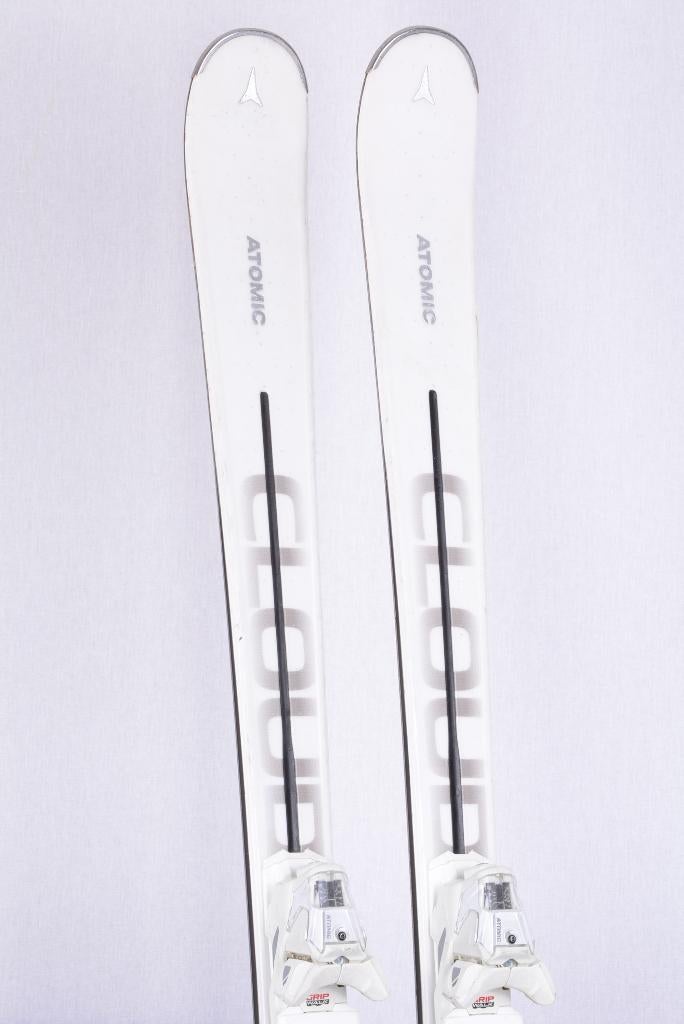 143 skis ATOMIC CLOUD C PRO pour femmes, grip walk, Sports & Fitness, Ski & Ski de fond, Utilisé, Skis, Atomic, Carving, Enlèvement ou Envoi