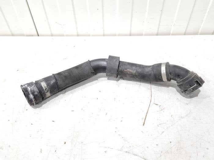 Tuyau radiateur d'un Audi A8, -, 3 mois de garantie, Audi, Utilisé