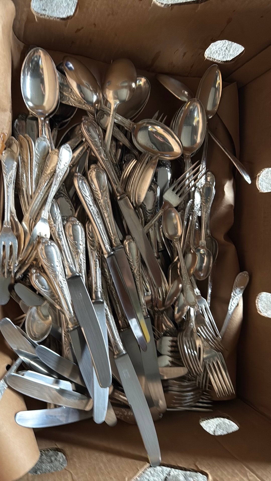 lot de couverts en métal argenté  Poids : 10,6 kg VENDU !!, Antiquités & Art, Enlèvement ou Envoi