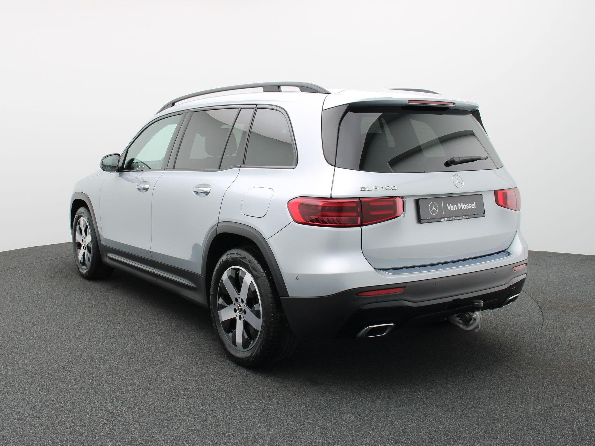 Mercedes-Benz GLB 180 Luxury Line + CARPLAY + TREKHAAK + NIG, Autos, 100 kW, Argent ou Gris, Achat, Entreprise