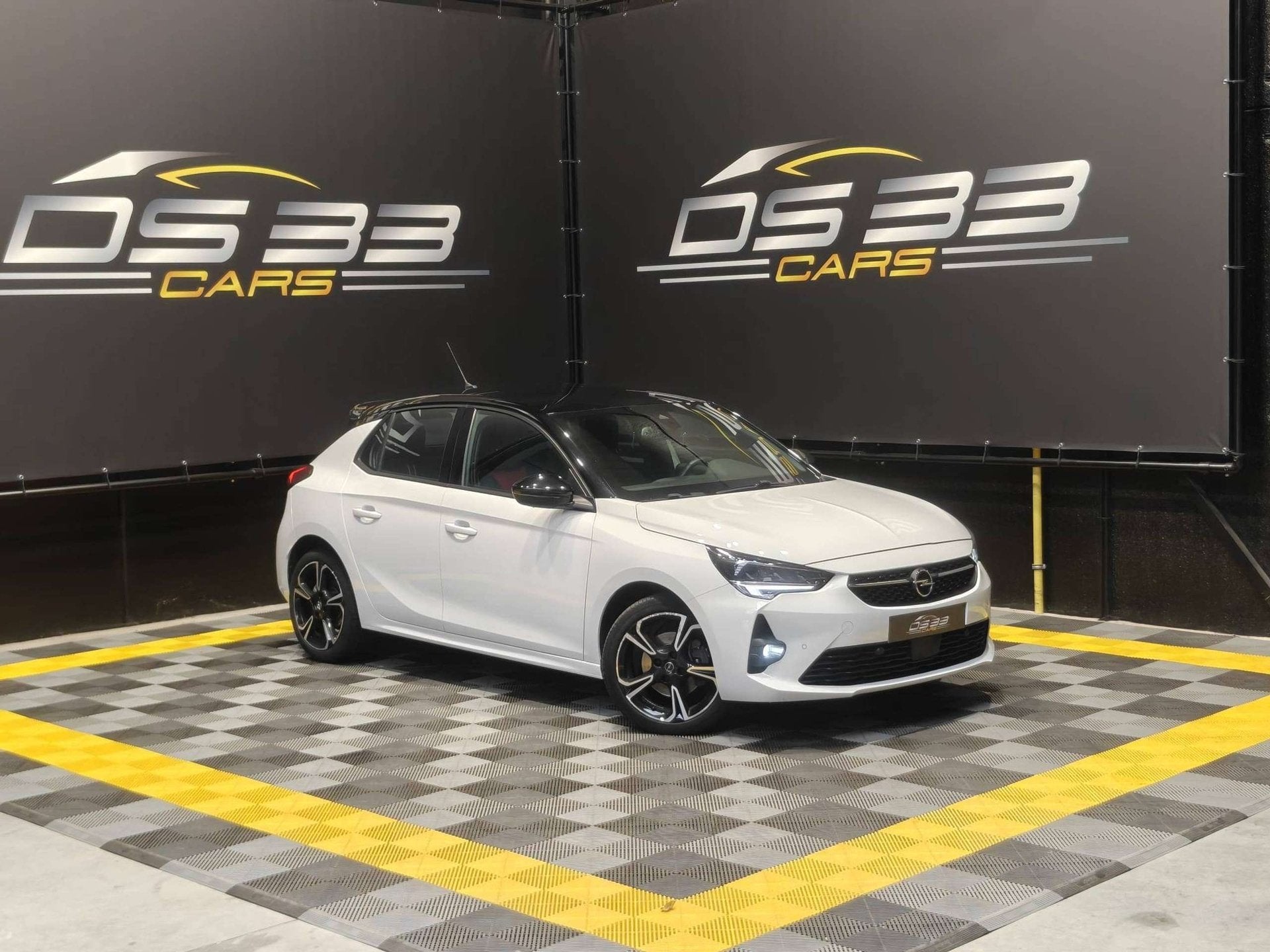 Opel Corsa 1.2 Turbo GS Line/LED/Keyless/CAM/17"/Cruise/GPS/, Achat, Entreprise, Noir, 5 portes