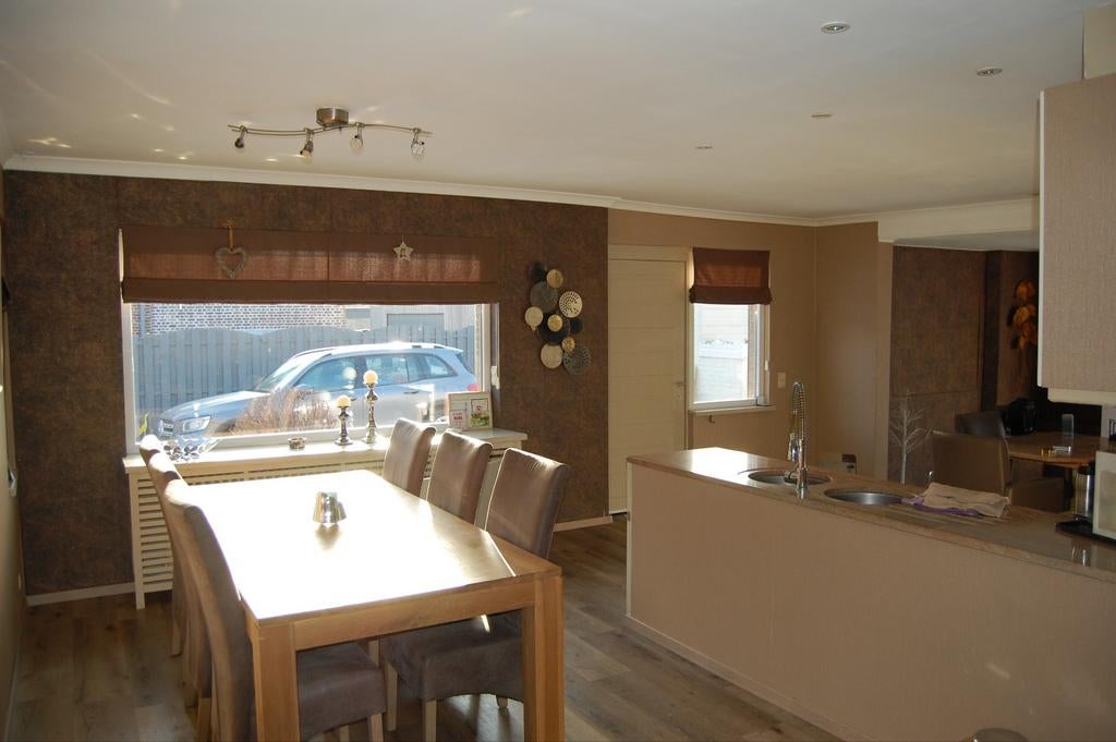 Table de salle à manger en chêne et 6 chaises, Maison & Meubles, Salles à manger complètes, Enlèvement