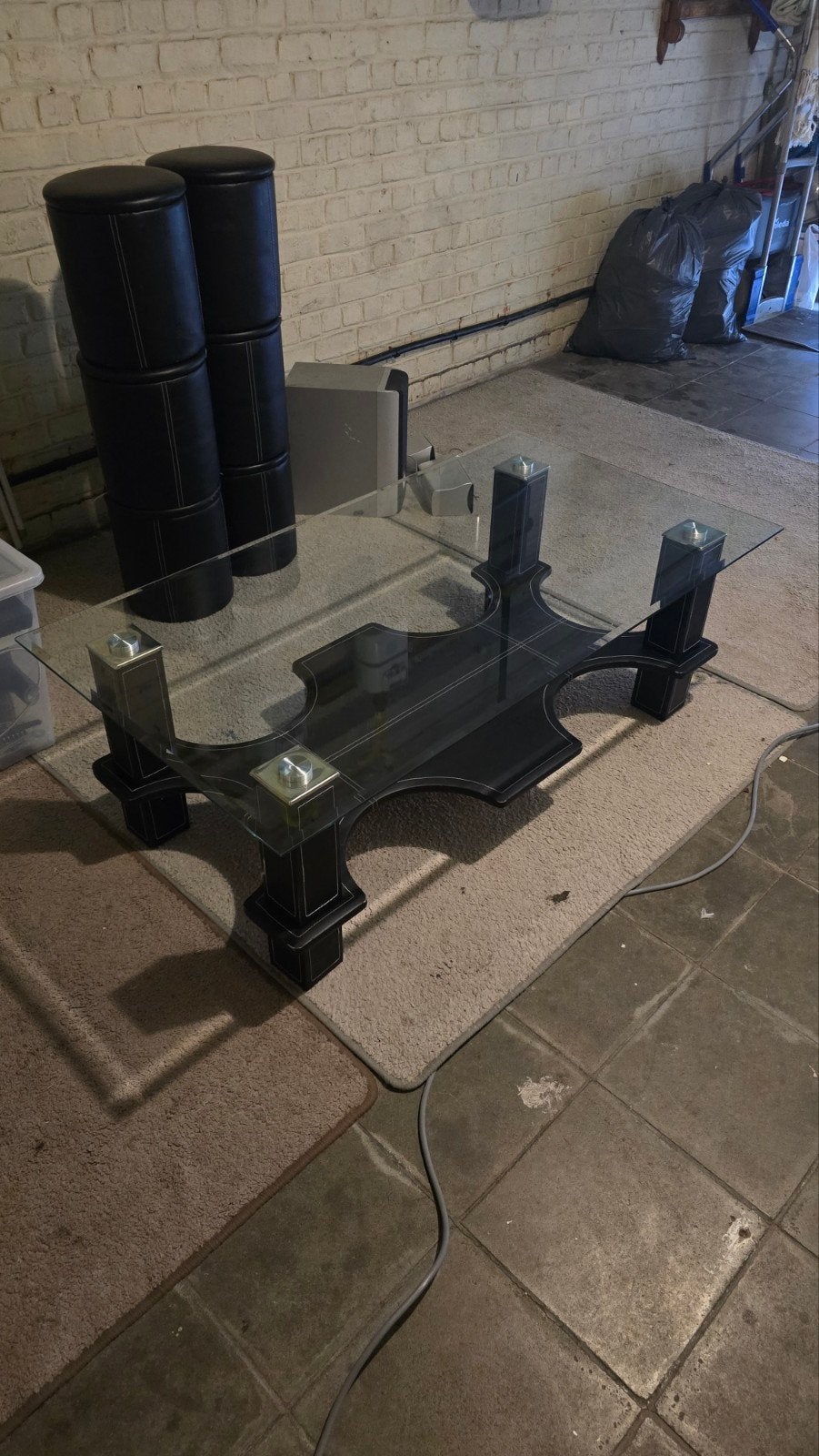 glazen salontafel met voetenbank, Ophalen