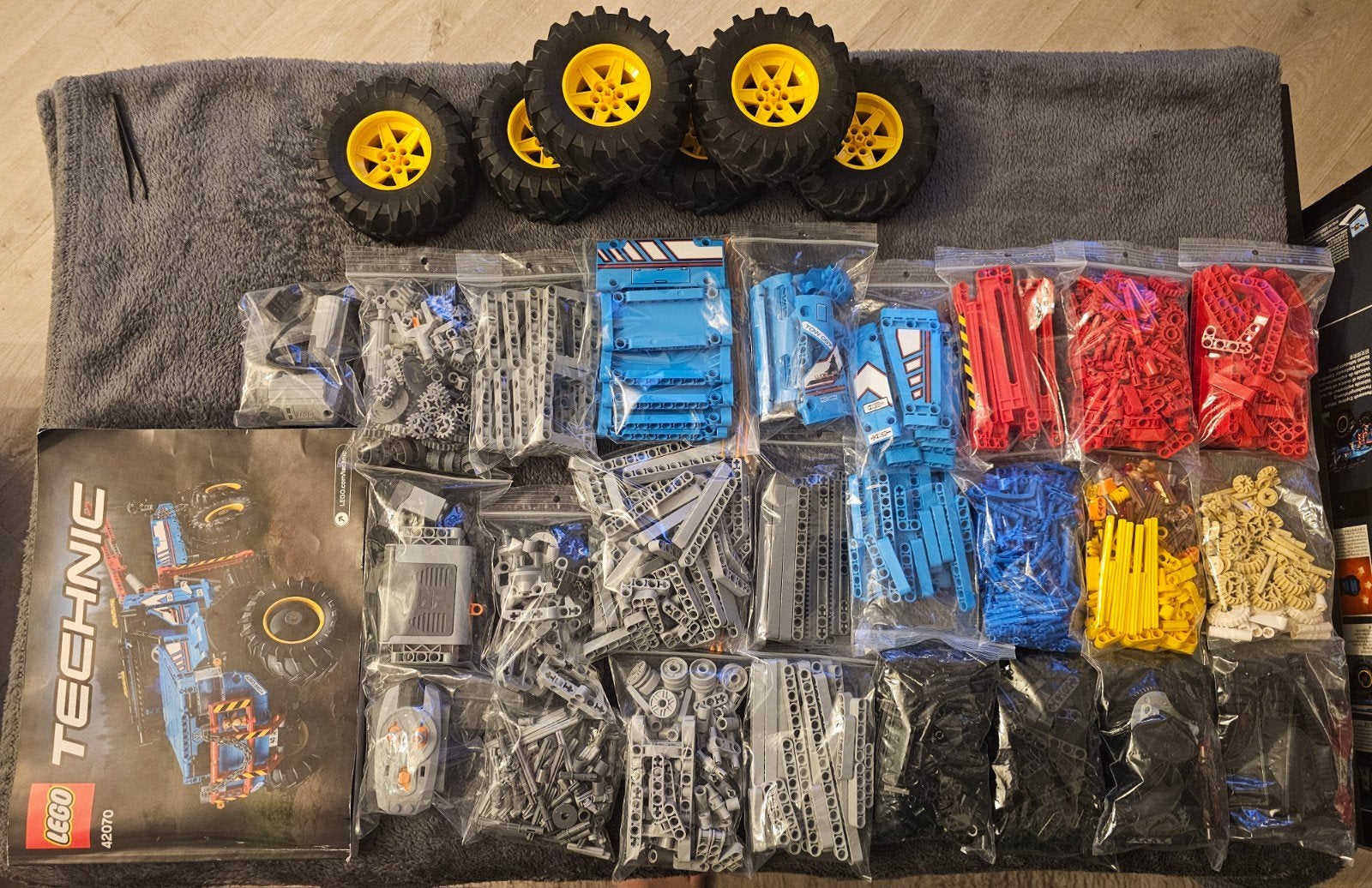 Lego technic 42070 6*6 allterrain sleepwagen, Ophalen, Compleet, Lego, Technic