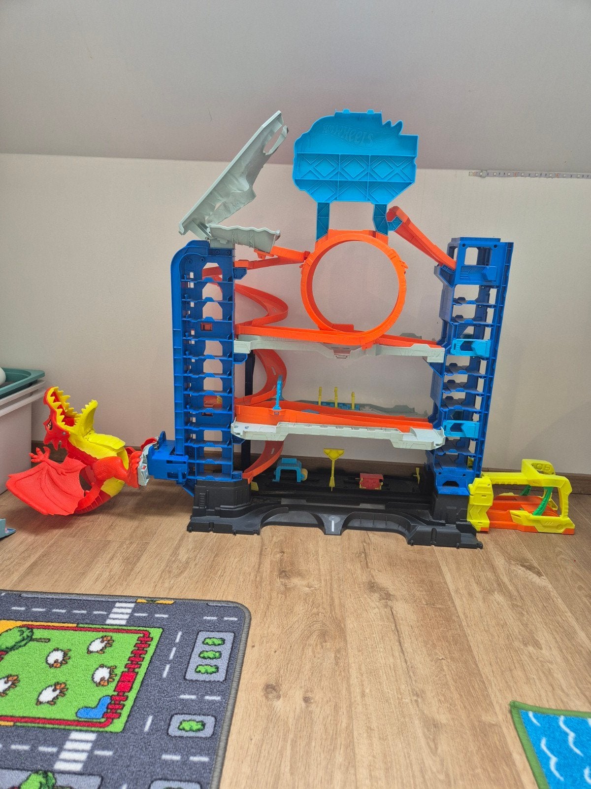 Hot Wheels Play Garage - Dragon, Enfants & Bébés, Enlèvement, Hot Wheels