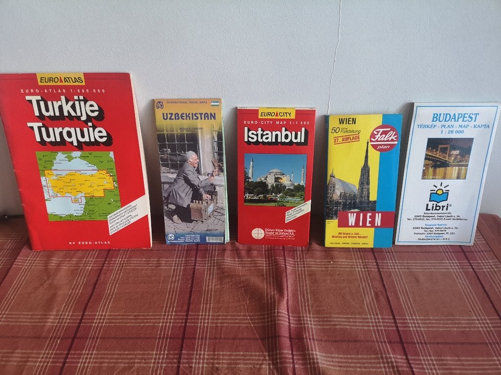 doos met 100tal landkaarten, Boeken, Atlassen en Landkaarten, Ophalen, Zo goed als nieuw, Wereld, Landkaart
