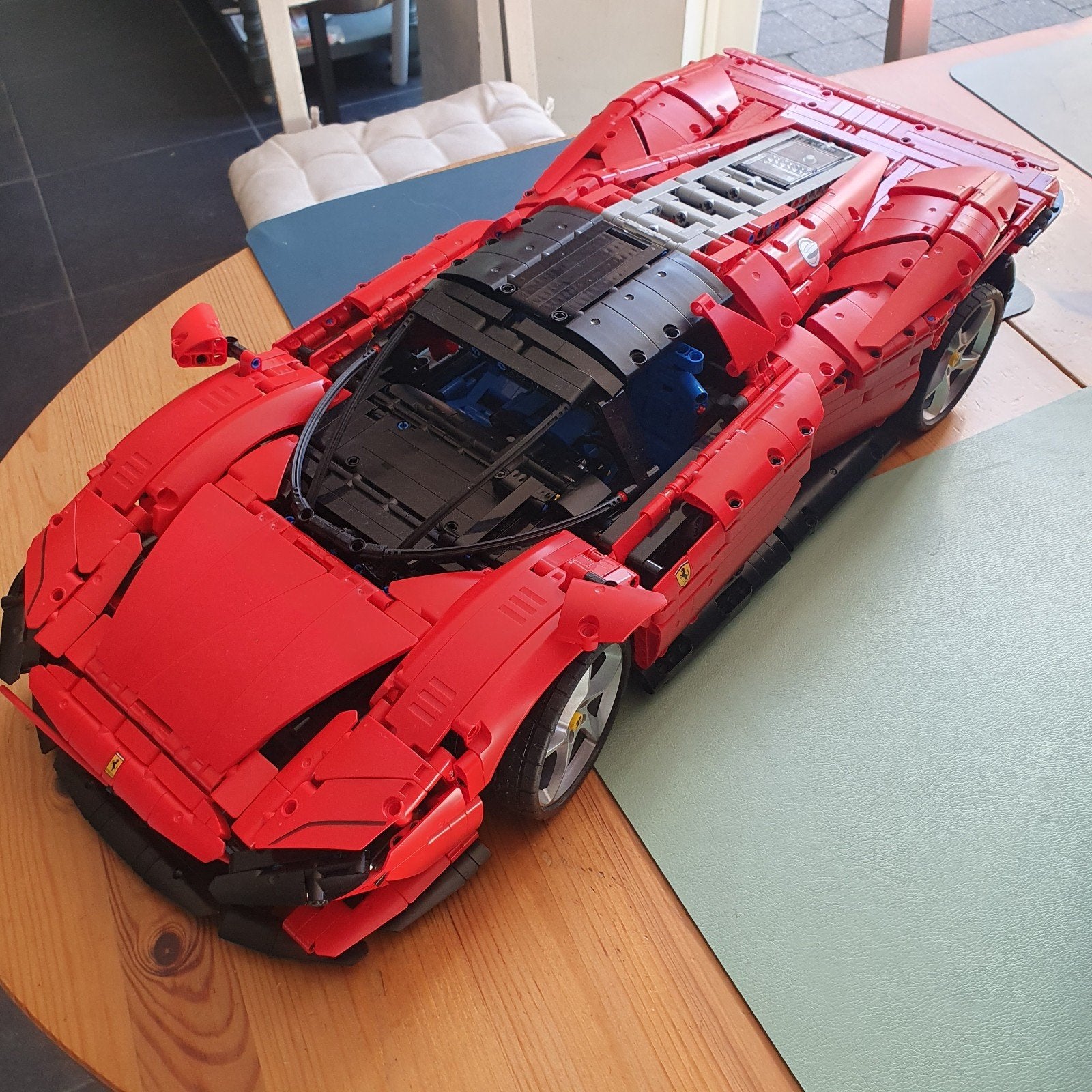 Lego Ferrari Daytona SP3 te koop, Ophalen, Zo goed als nieuw, Auto