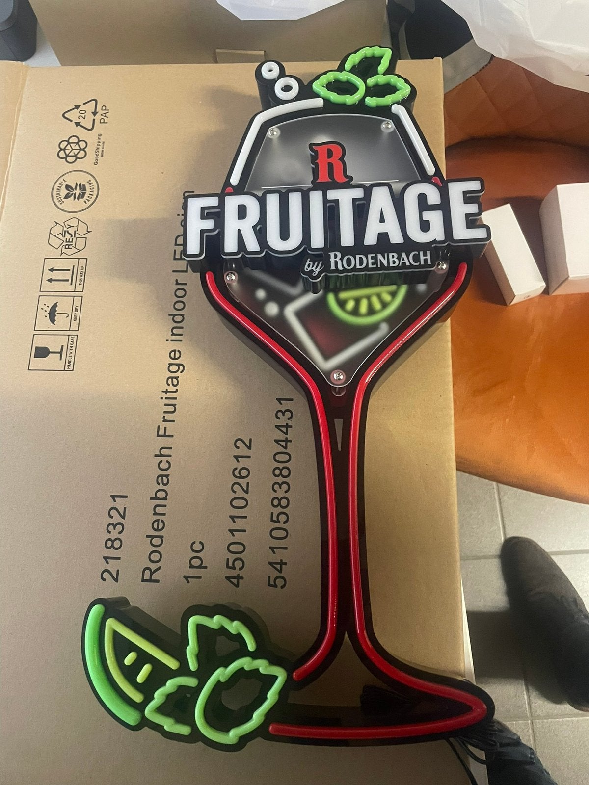 Led nieuw in doos fruitage by rodenbach, Verzamelen, Merken en Reclamevoorwerpen, Ophalen, Nieuw, Lichtbak of (neon) lamp