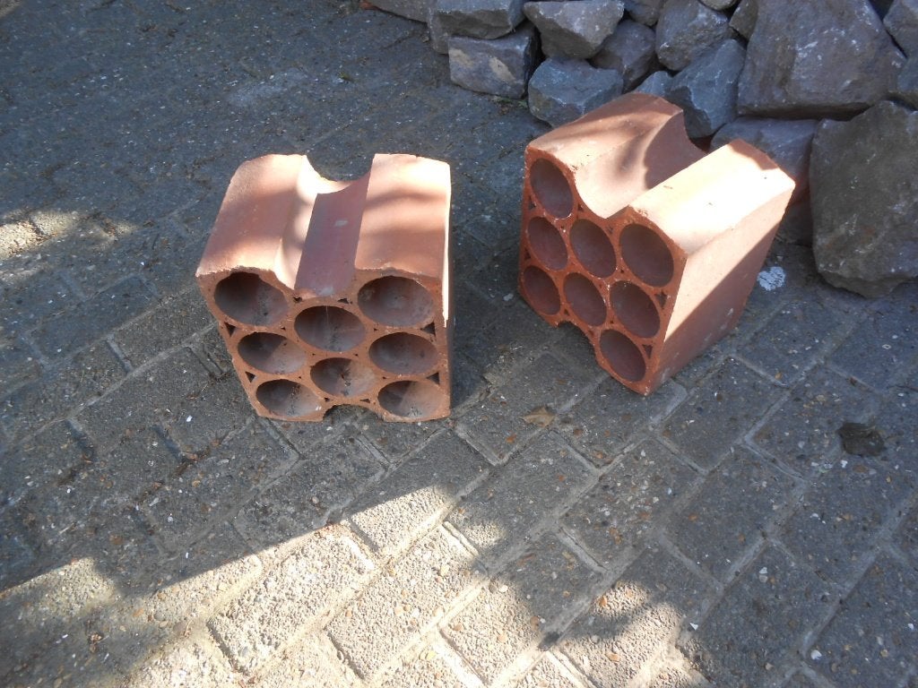 wijnrek in rode kleisteen terracotta voor 2 x 8 flessen, Enlèvement, Utilisé, 50 à 75 cm, 5 à 15 bouteilles