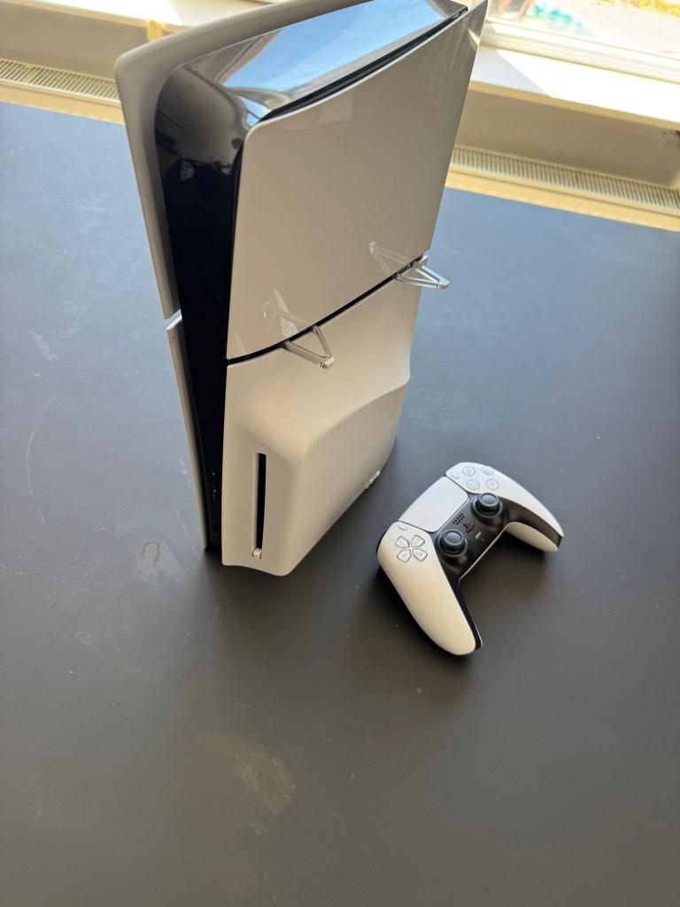 PS5 slim 1 TB, Games en Spelcomputers, Ophalen, Zo goed als nieuw, Playstation 5