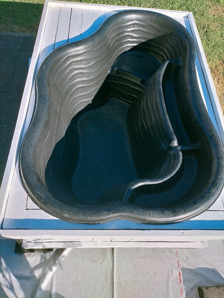 Bassin préformé en polyéthylène., Tuin en Terras, Vijver-toebehoren, Ophalen, Zo goed als nieuw, Overige typen