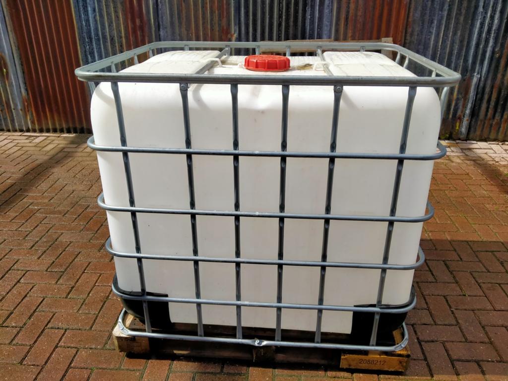 1000 liter IBC regenton ton waterton watervat, 150 liter of meer, Ophalen, Gebruikt, Met kraantje