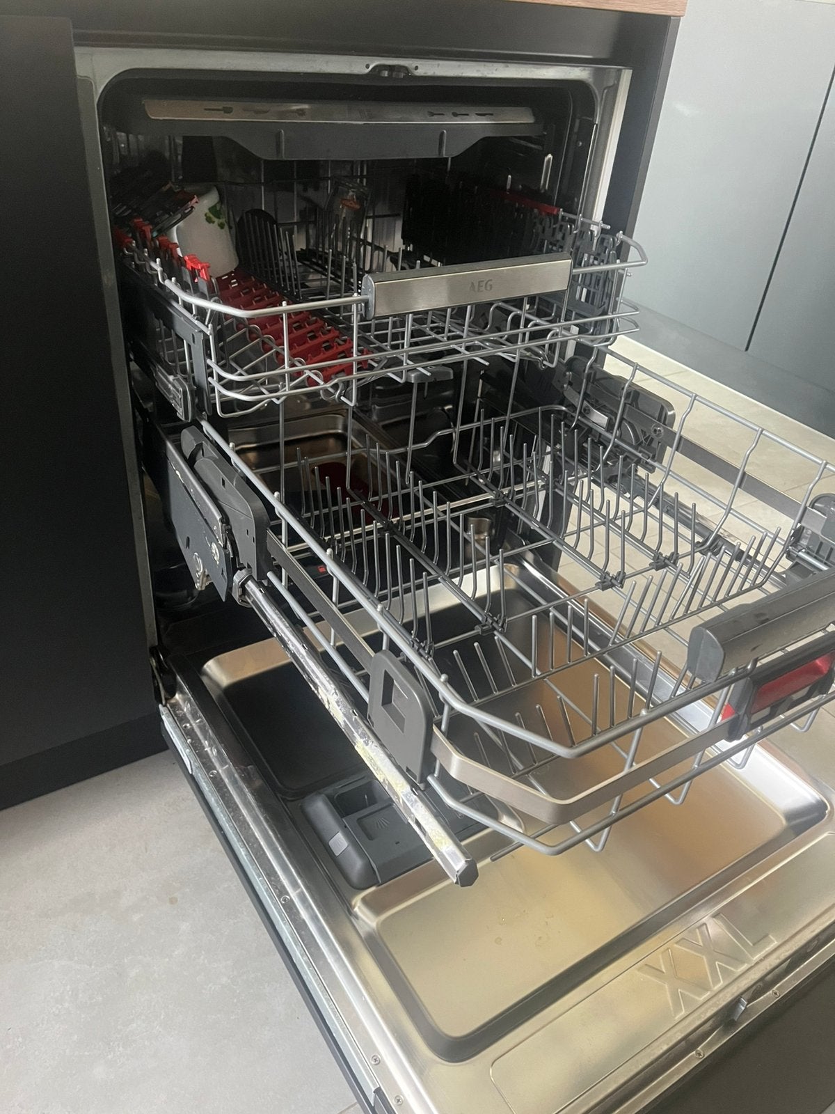 Vaatwasser AEG FSE83827P comfort lift inbouw., Elektronische apparatuur, Vaatwasmachines, Zo goed als nieuw, Inbouw, Ophalen