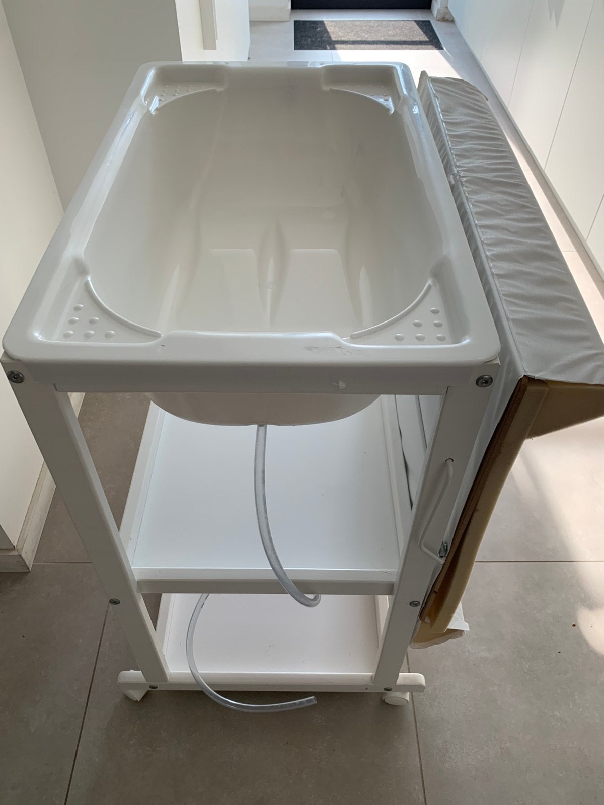 Table d'allaitement/baignoire pour bébé, Enfants & Bébés, Autres marques, Enlèvement, Utilisé, Standard