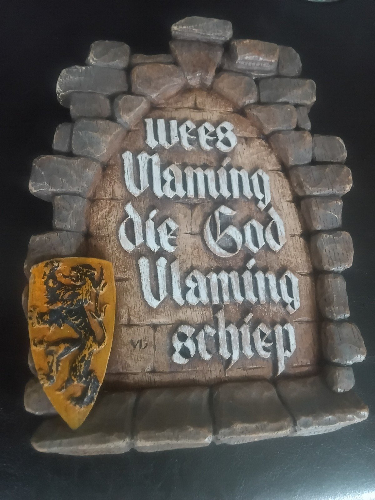 Oud Vlaams wandbord in steen wo2, Ophalen of Verzenden