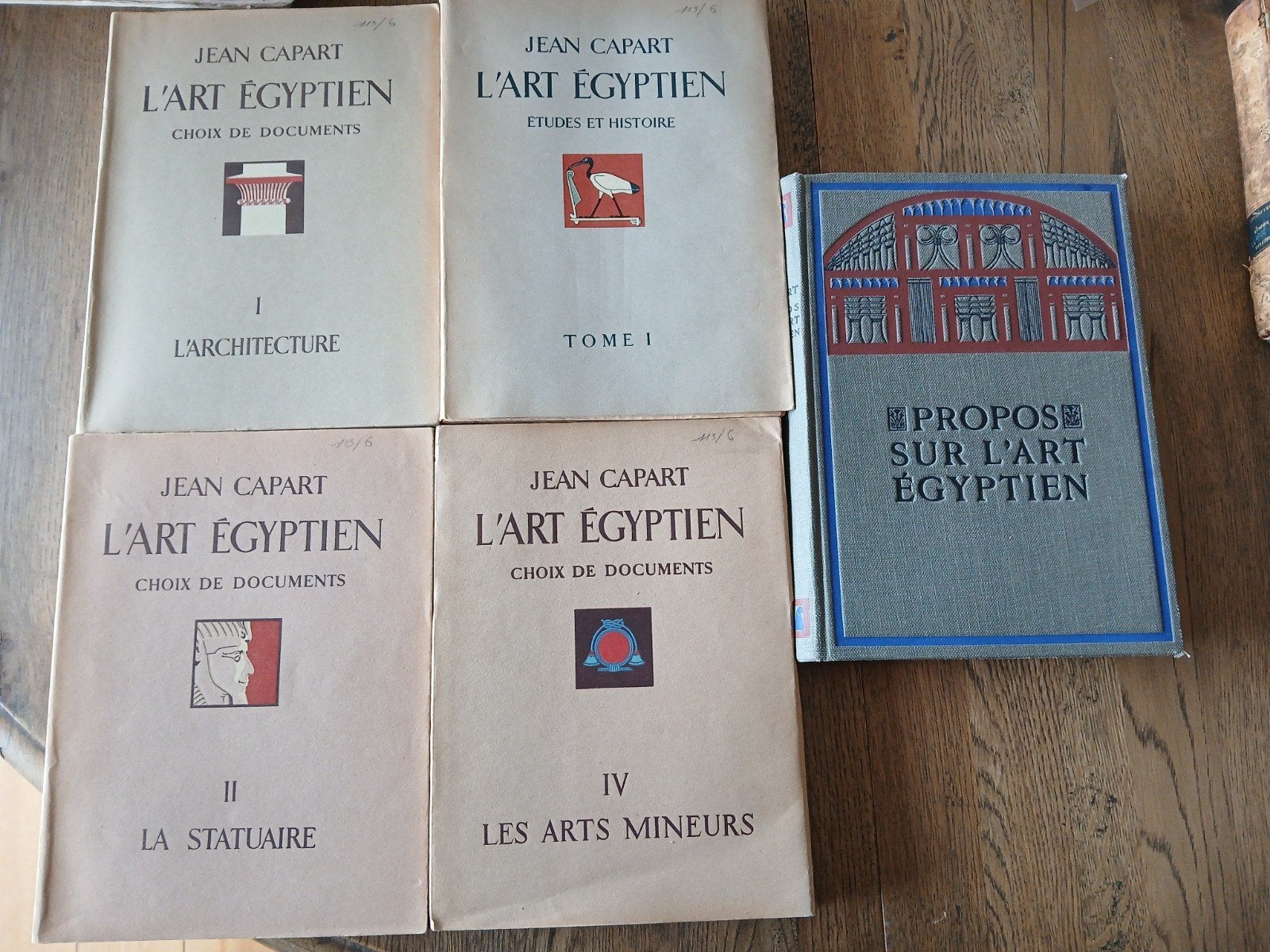 5 oude boeken over Egyptische kunst, Ophalen