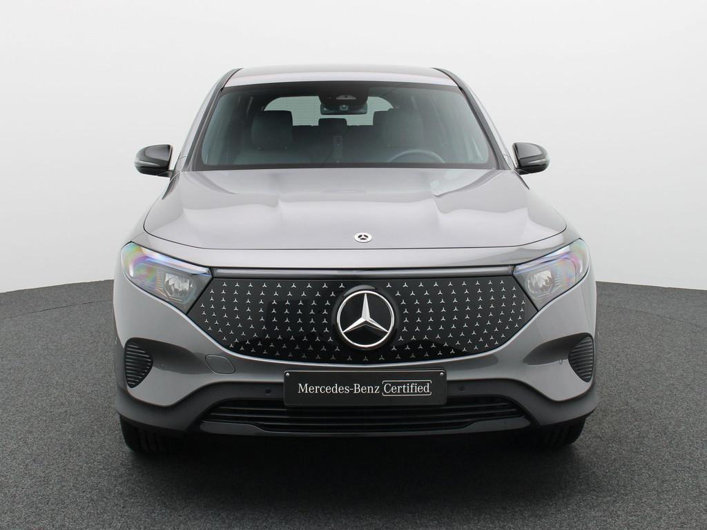 Mercedes-Benz EQB 300 Luxury Line 4Matic + CARPLAY + ELECTRI, Auto's, Automaat, Gebruikt, Regensensor, 5 zetels