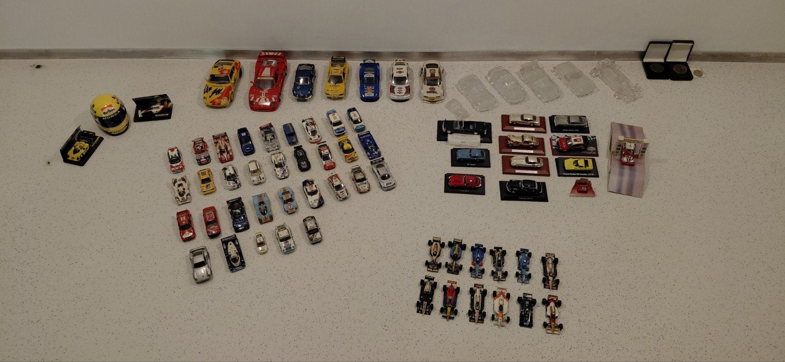 Collection de voitures miniatures, Enlèvement