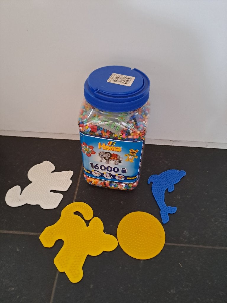 Hama strijkparels 16000, Kinderen en Baby's, Speelgoed | Educatief en Creatief, Ophalen of Verzenden, Zo goed als nieuw, Knutselen