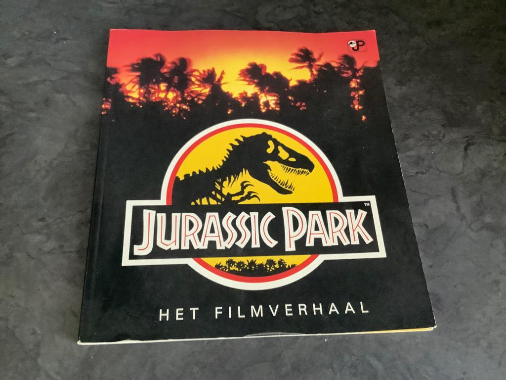 Jurassic Park: Het filmverhaal boek (1993), Ophalen of Verzenden, Zo goed als nieuw, Film, Overige typen