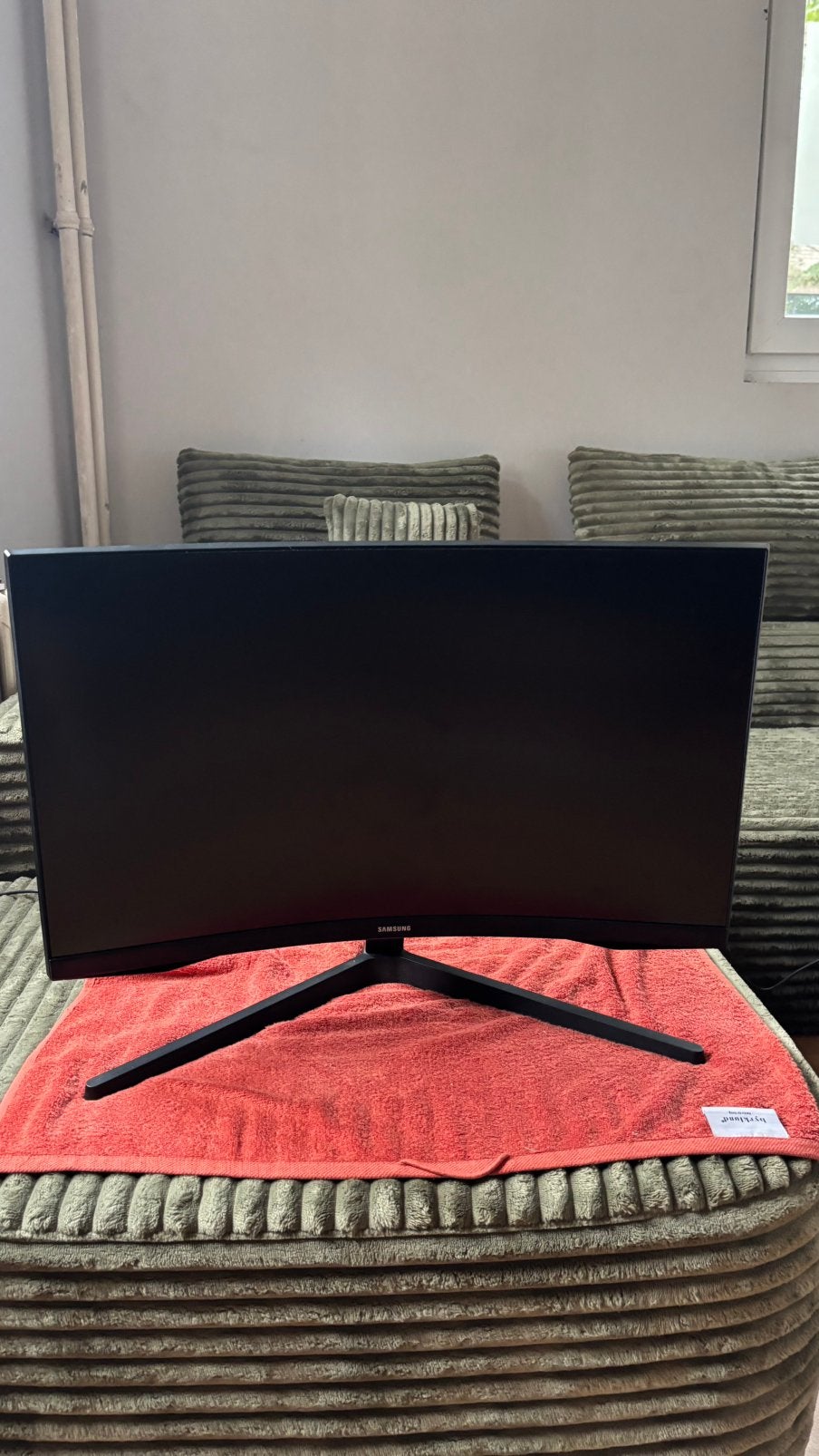 Monitor Samsung Odyssey G7, Computers en Software, Ophalen, Zo goed als nieuw