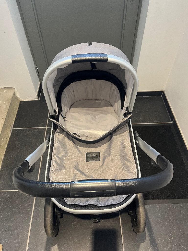 Kinderwagen grijs - Mutsy Transit, Enfants & Bébés, Poussettes & Combinaisons, Enlèvement, Utilisé, Poussette, Avec nacelle