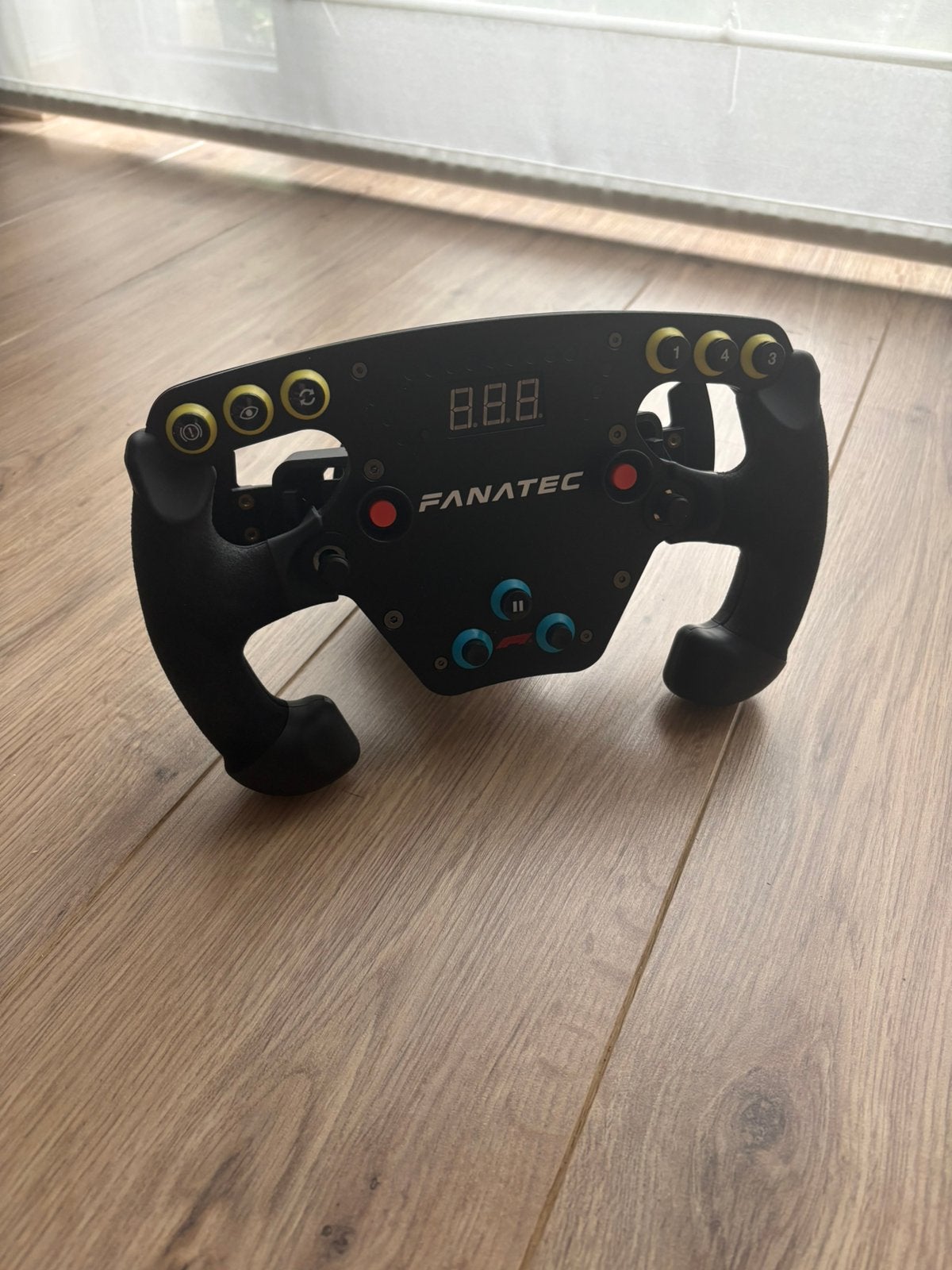 Fanatec Clubsport stuurwiel F1 Esports V2 (alleen stuur), Ophalen, Zo goed als nieuw, Stuur of Pedalen