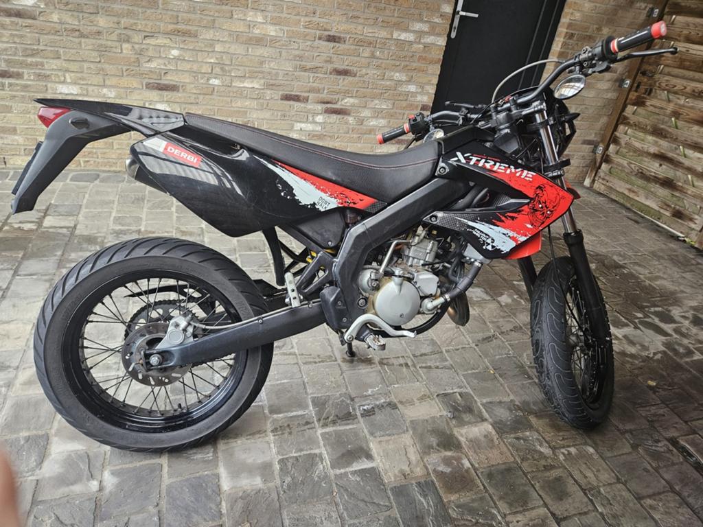 Brommer Derbi Senda xtreme edition, Fietsen en Brommers, Ophalen, Derbi