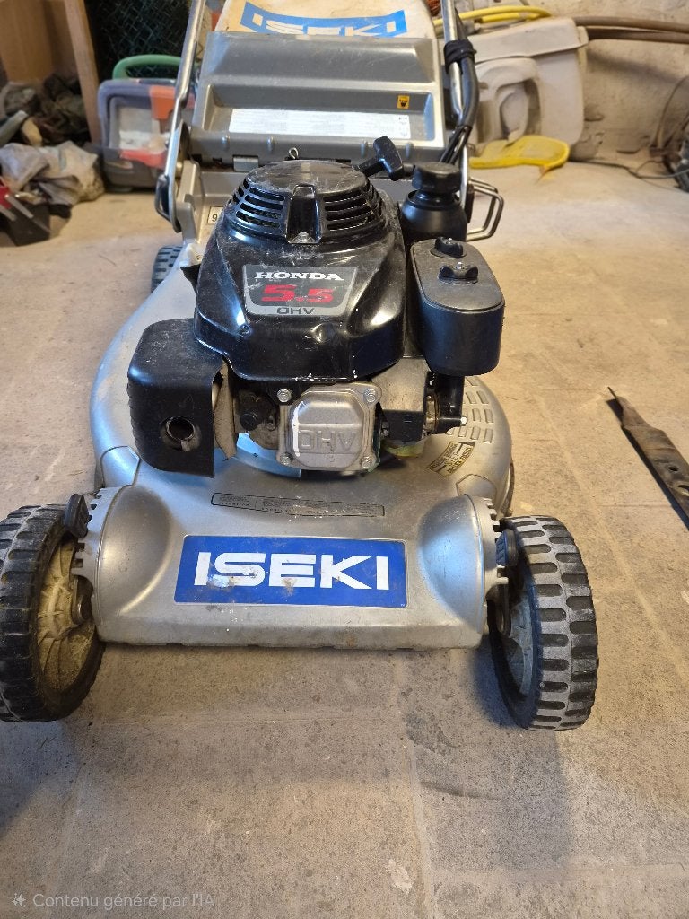 Tondeuse ISEKI autotractée 2 vitesses, Tuin en Terras, Grasmaaiers, Gebruikt, Benzine-grasmaaier, 50 cm of meer, Cirkelmaaier