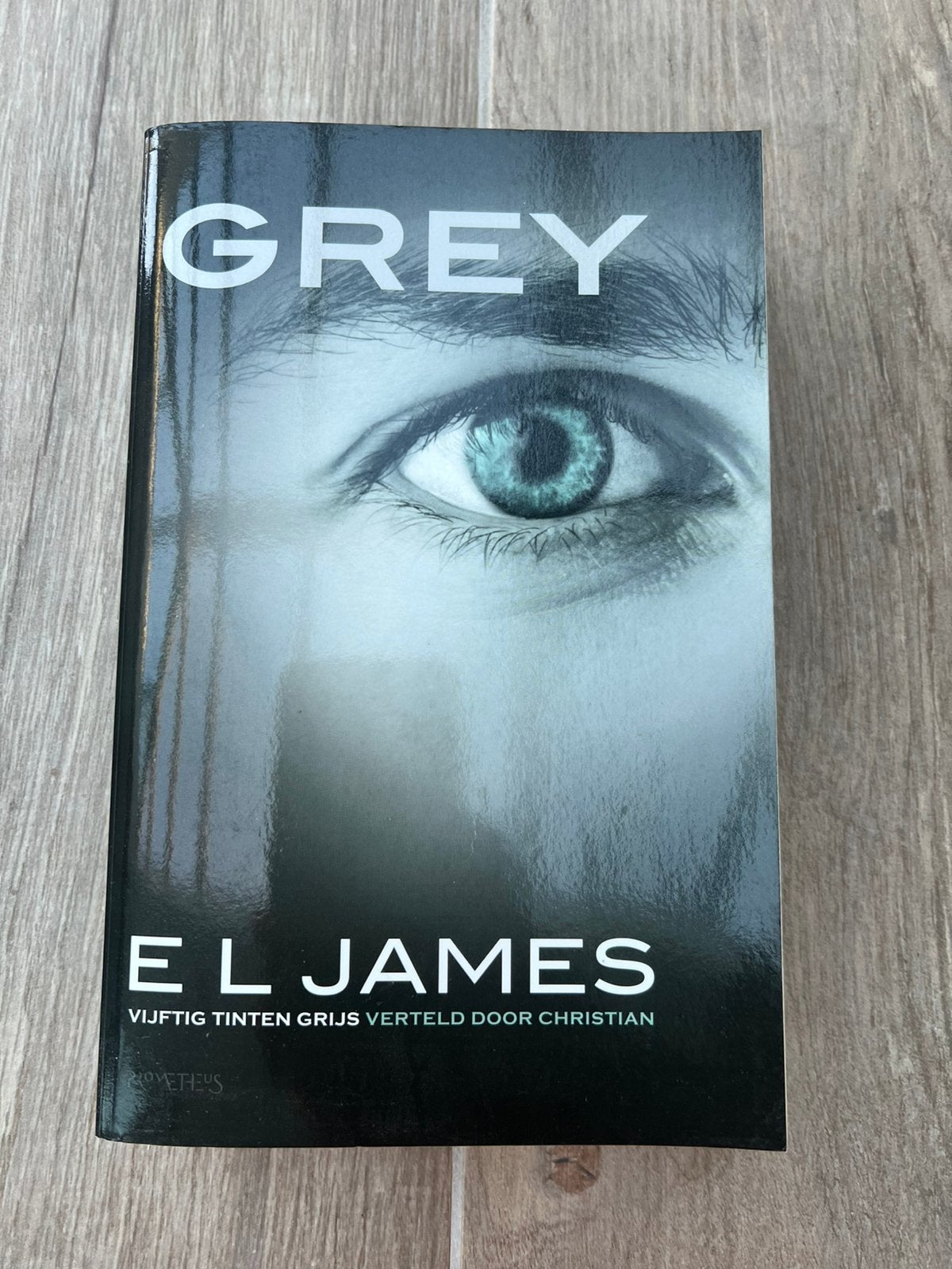 Boek Grey - El James, Ophalen of Verzenden, Zo goed als nieuw