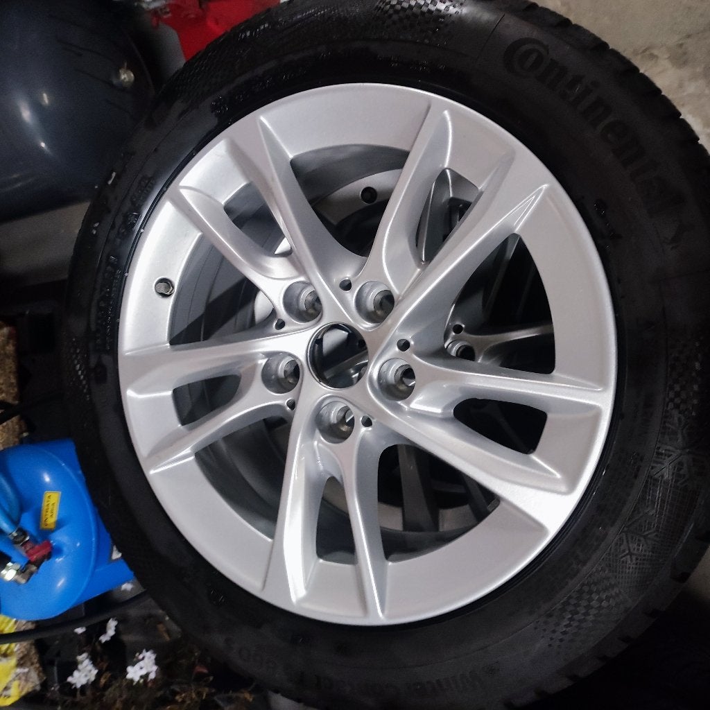 4 jantes bmw +pneus hiver serie 1, Ophalen, Winterbanden, Band(en)