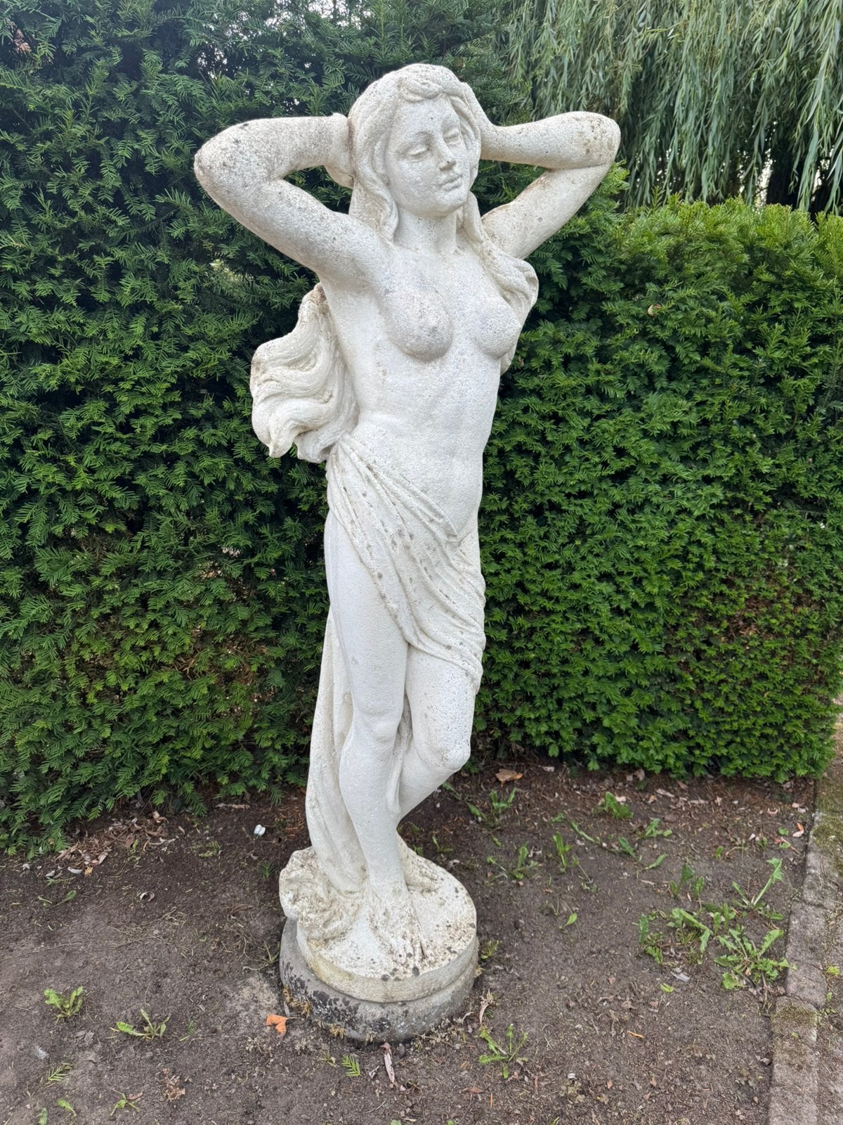 Antiek tuinbeeld naakte vrouw venus, Enlèvement, Utilisé