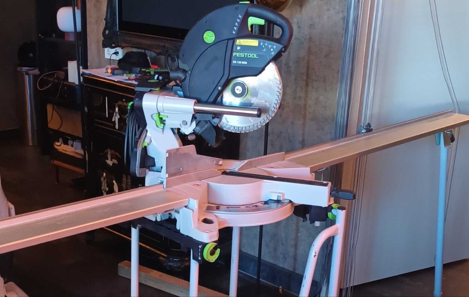 Scie à tronçonner Festool, Enlèvement ou Envoi, Scie à onglet