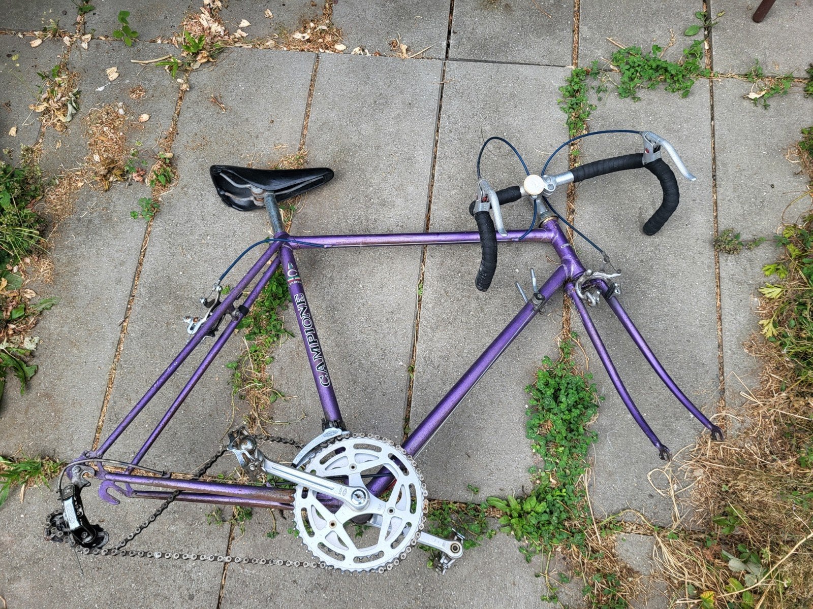 Kader oude koersfiets Campione, Ophalen