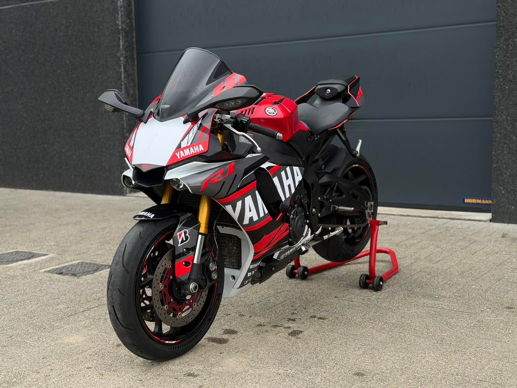 Yamaha R1 2016, full Akrapovic, btw aftrekbaar, Entreprise