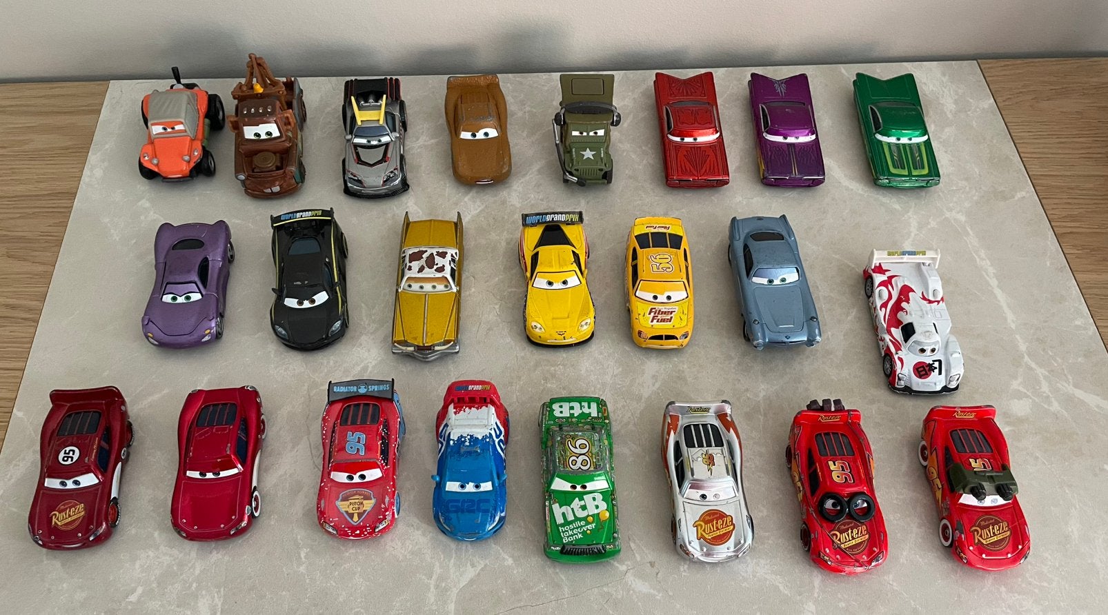 Cars Cars 4€ chacune, Enlèvement ou Envoi, Utilisé