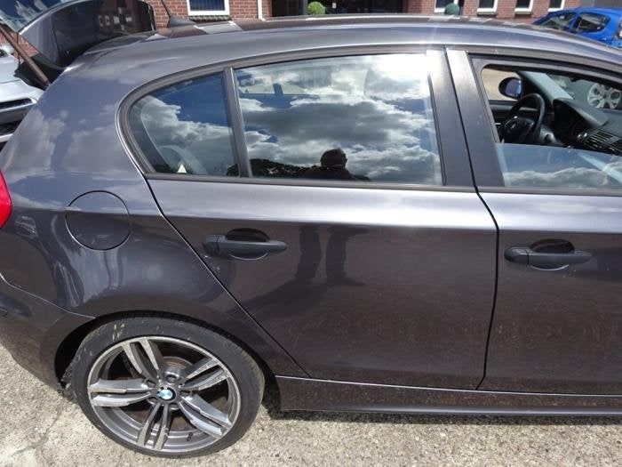 Portier 4Deurs rechts-achter van een BMW 1-Serie (A22), Gebruikt, -, Deur, -